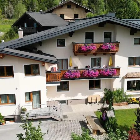 Haus Traninger Apartamento *